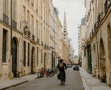 E-Bikes Gain Ground in France as User Demographic Diversifies